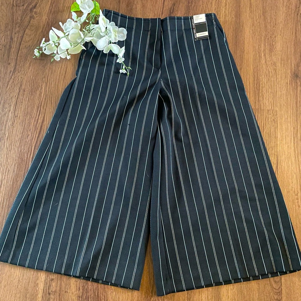 X-Small New York & Company Bleecker Culotte